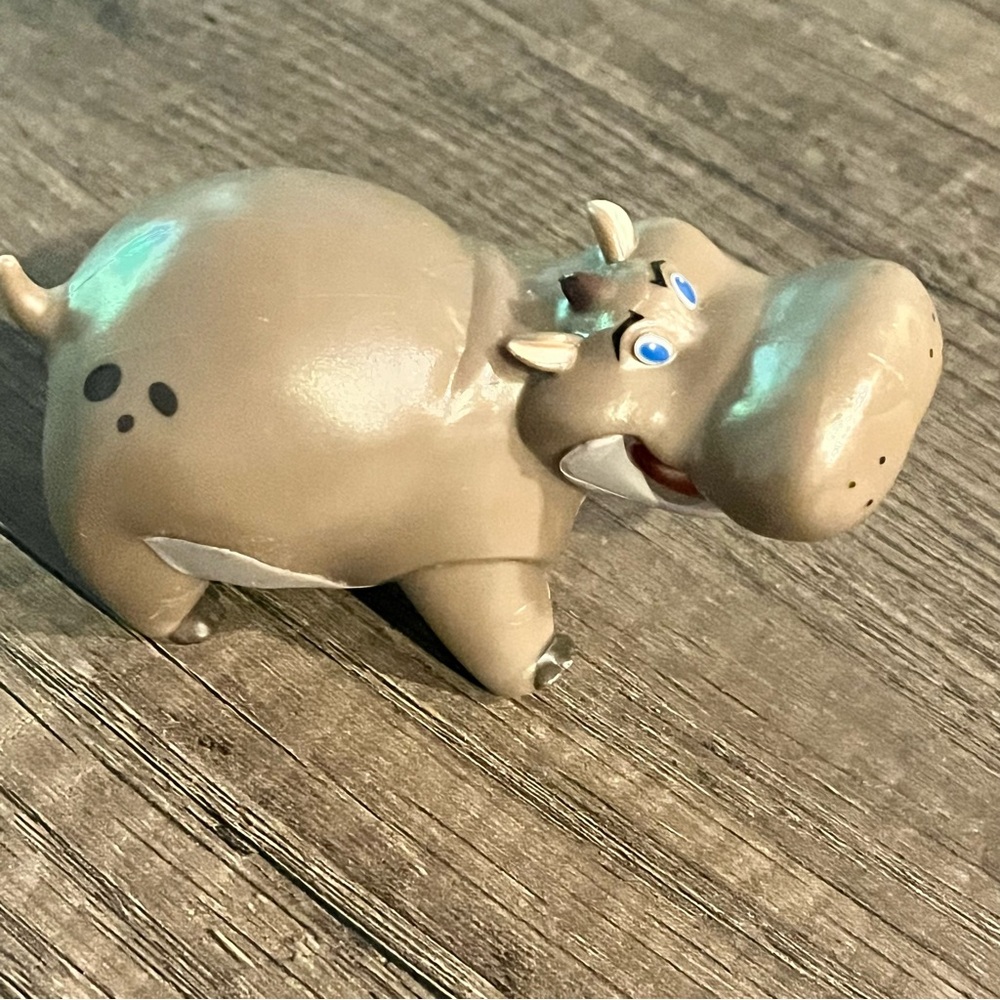 Lion Guard Beshte Hippopotamus Toy Figure Lion King Hippo - Picture 2 of 6